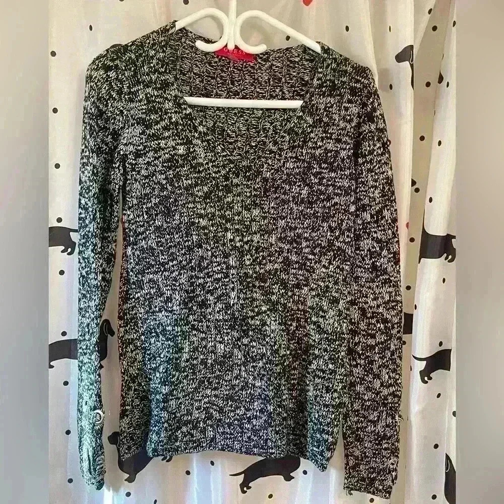 Guess  sweater